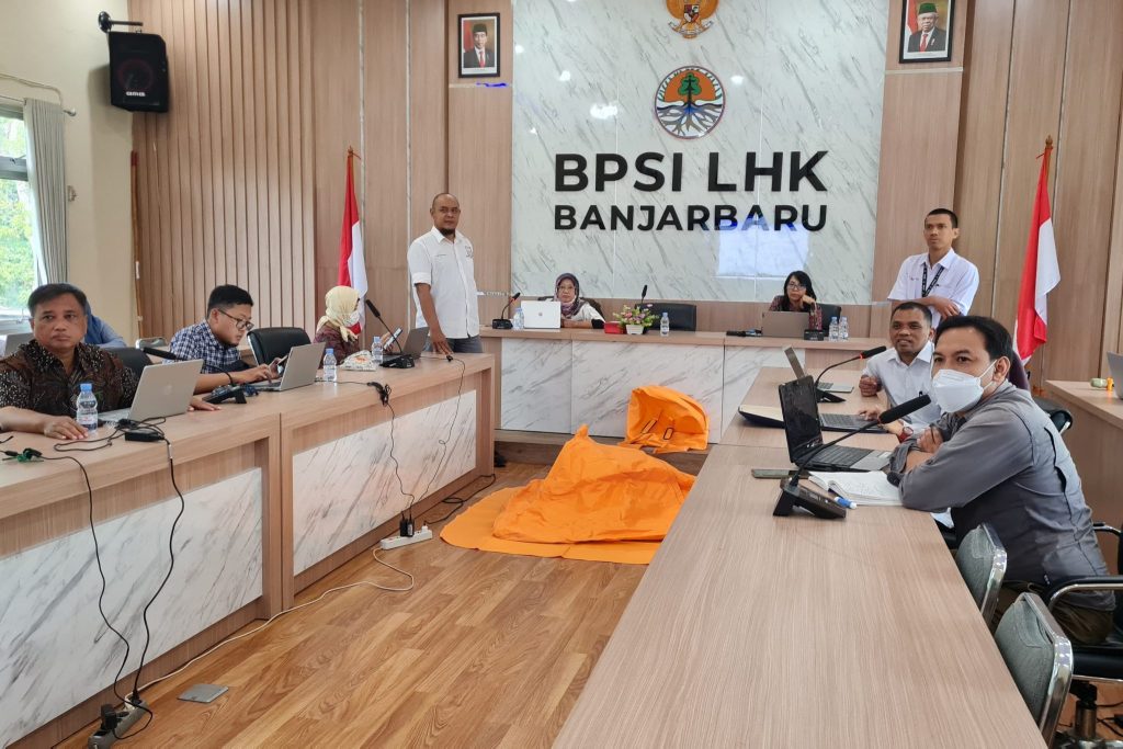 Rapat Teknis dan Rapat Konsensus Pembahasan RSNI Kaji Ulang Alat Pemadam Kebakaran Hutan