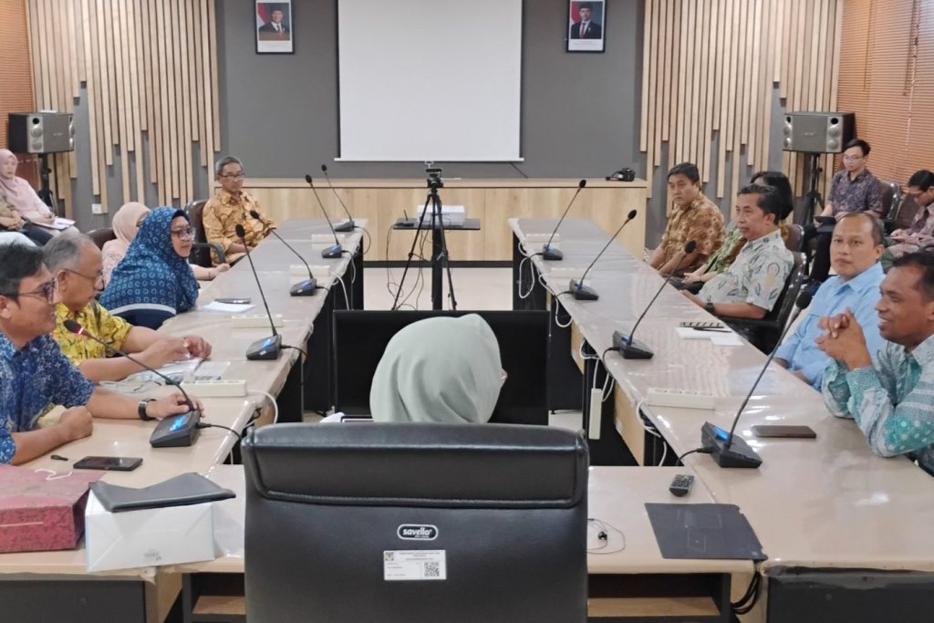 Rapat Evaluasi Triwulan I Tahun 2025 Rapat Evaluasi Triwulan I Tahun 2025