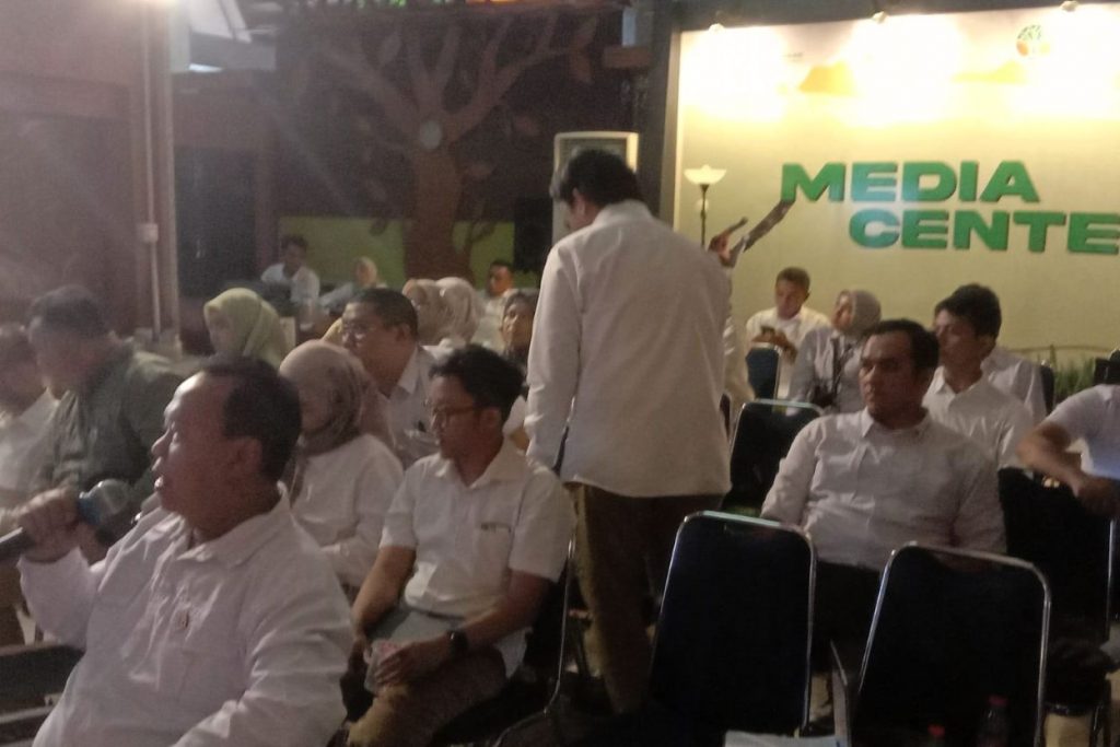 Permutakhiran DIK Dan DIP Kementerian Kehutanan untuk Keterbukaan Informasi Publik yang Lebih Baik. Permutakhiran DIK Dan DIP Kementerian Kehutanan untuk Keterbukaan Informasi Publik yang Lebih Baik.